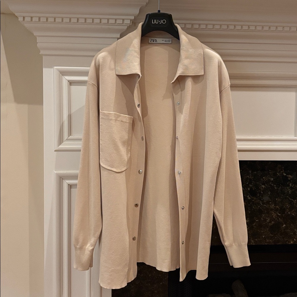 Zara long sleeve beige cardigan jacket top  sz.S
